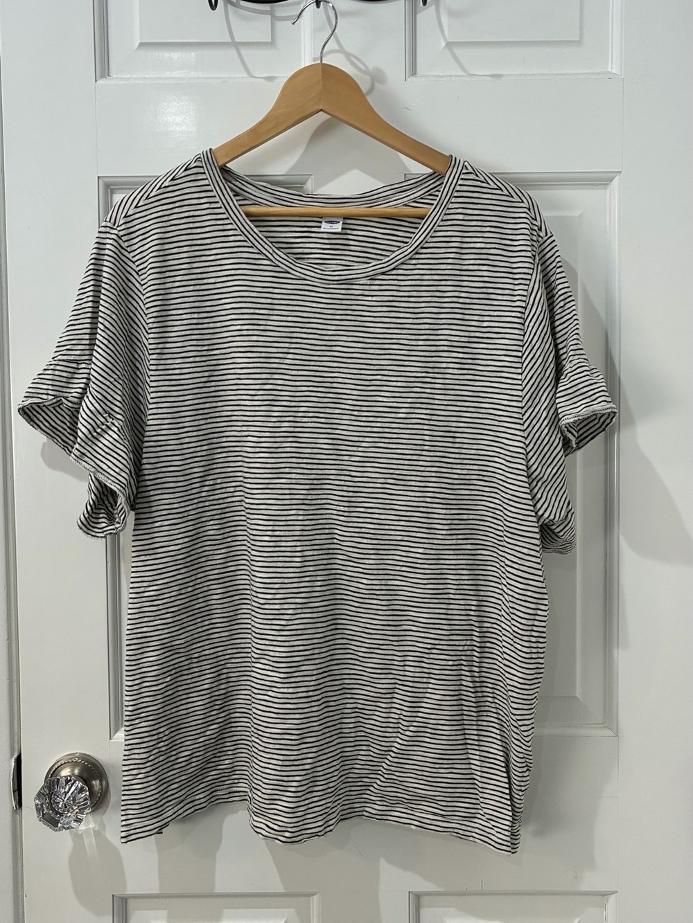 Old Navy Relaxed Ruffle-Sleeve Top, black & white stripe, XL